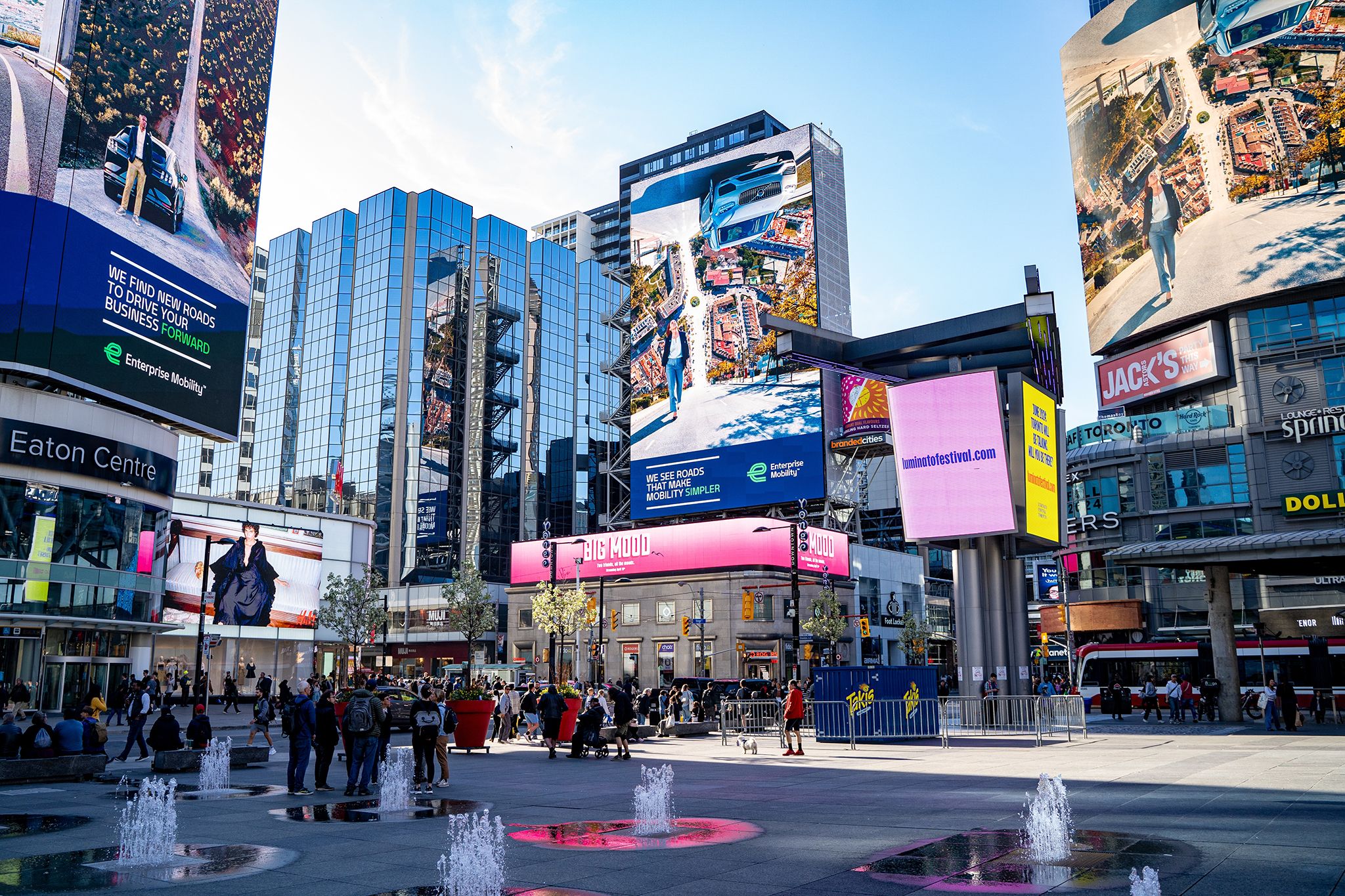 yonge dundas